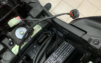 KFZ-Stecker an Batterieladegerät abschneiden und mit Klemmen ausstatten -  Motorrad - Honda Africa Twin Forum